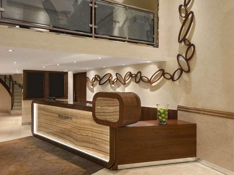 Howard Johnson Hotel Abu Dhabi 2