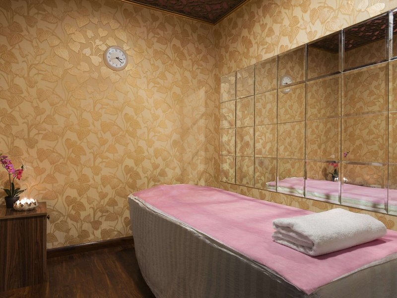 Howard Johnson Hotel Abu Dhabi 13 - Room Example