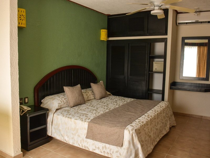 Suites Los Arcos 3