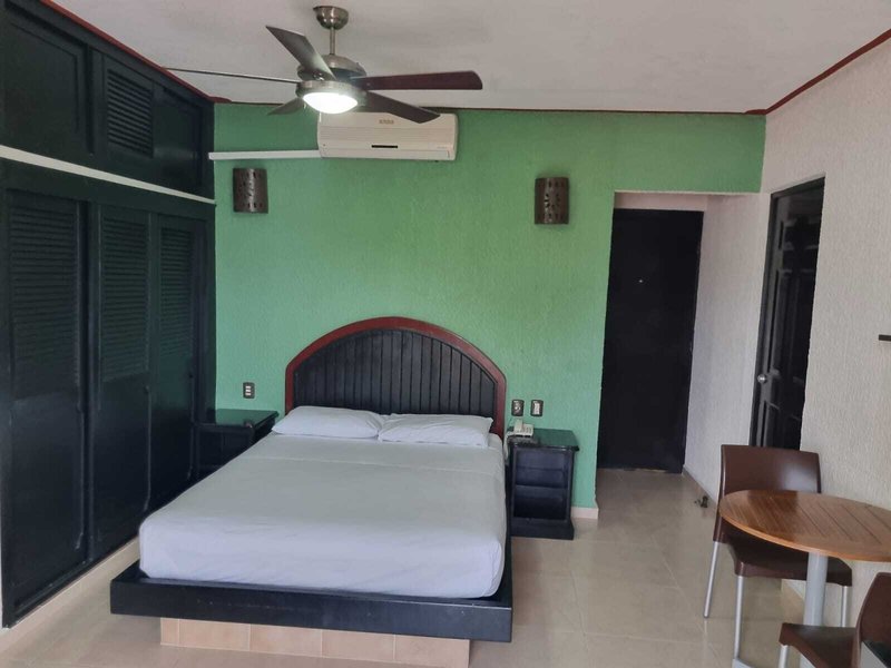 Suites Los Arcos 9