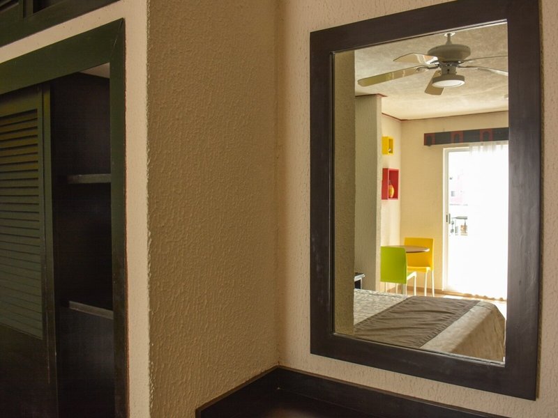 Suites Los Arcos 17
