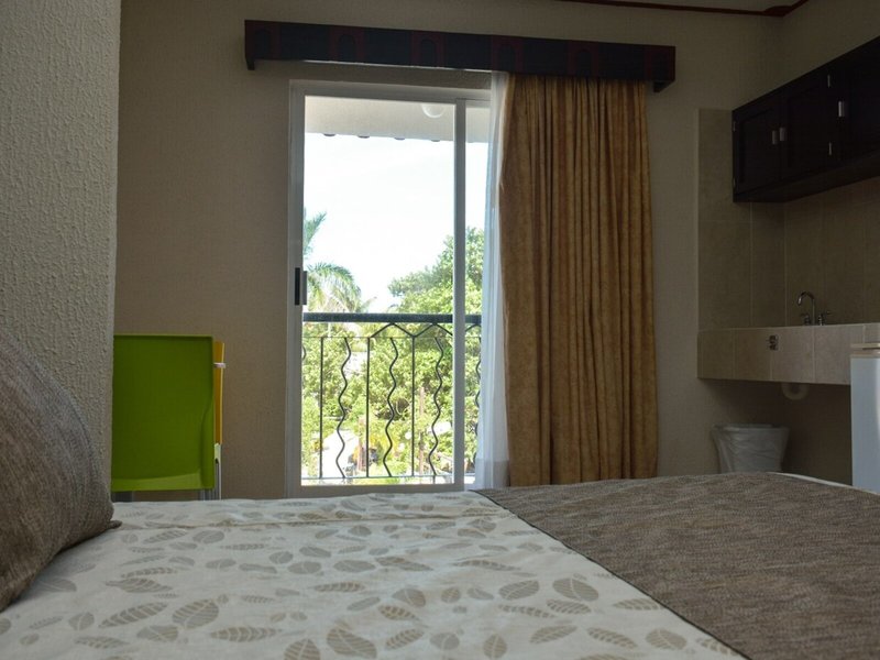 Suites Los Arcos 25