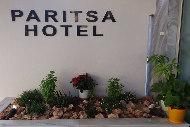 Paritsa Hotel 11