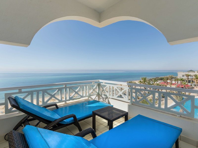 Radisson Blu Resort & Thalasso 7