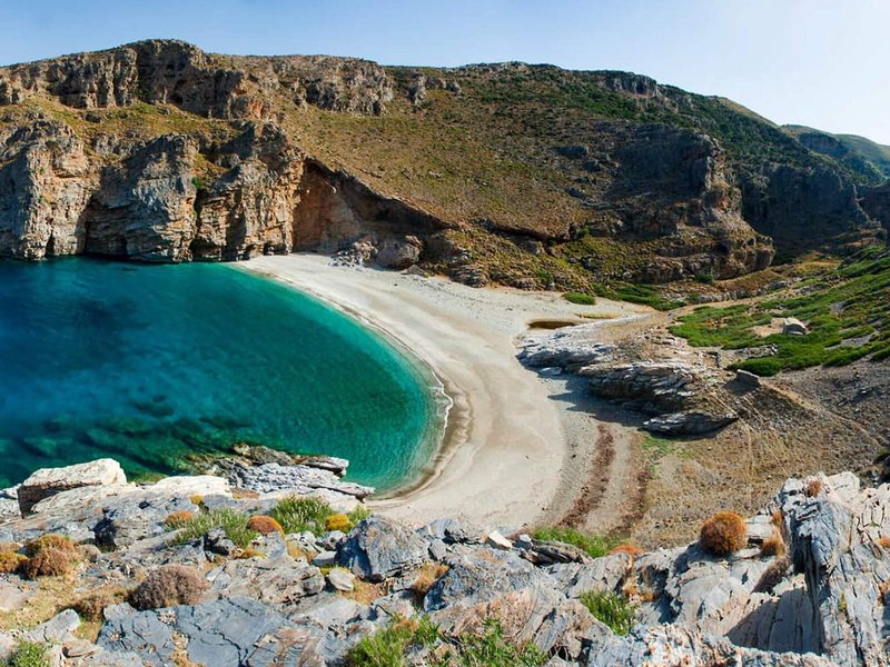 Marmari Bay 10