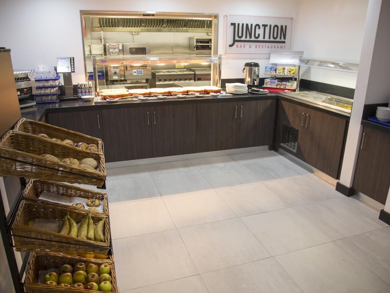 Ramada Cambridge 13 - Restaurant