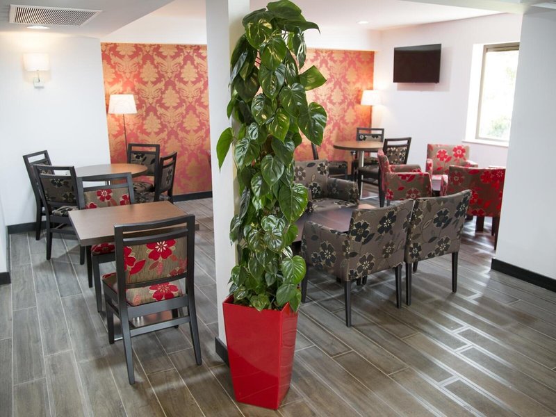 Ramada Cambridge 21 - Restaurant