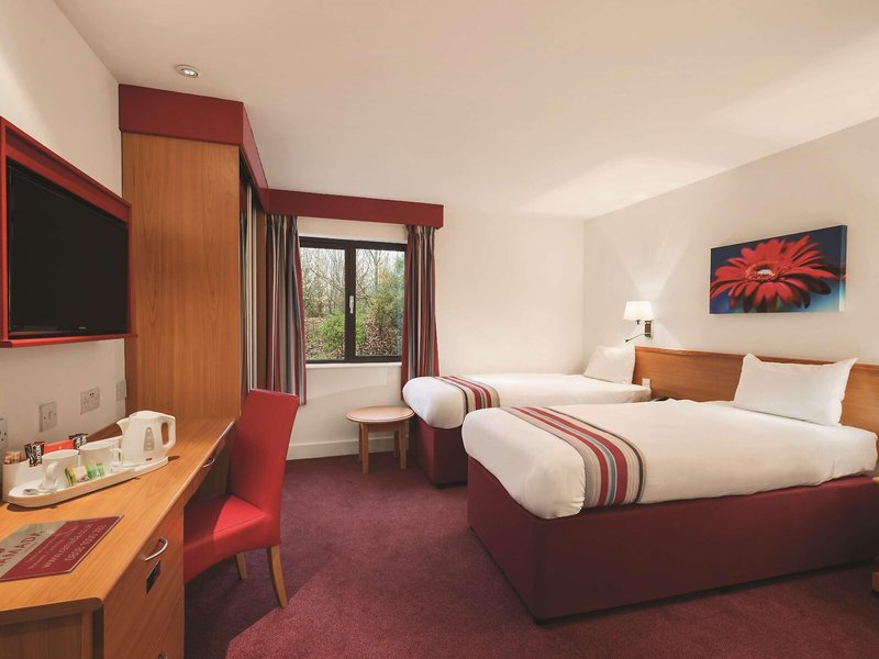Ramada Cambridge 27 - Room Example