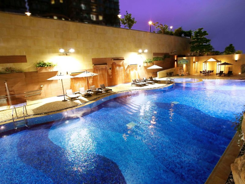 Harbour Plaza 8 Degrees 4 - Outdoor Pool