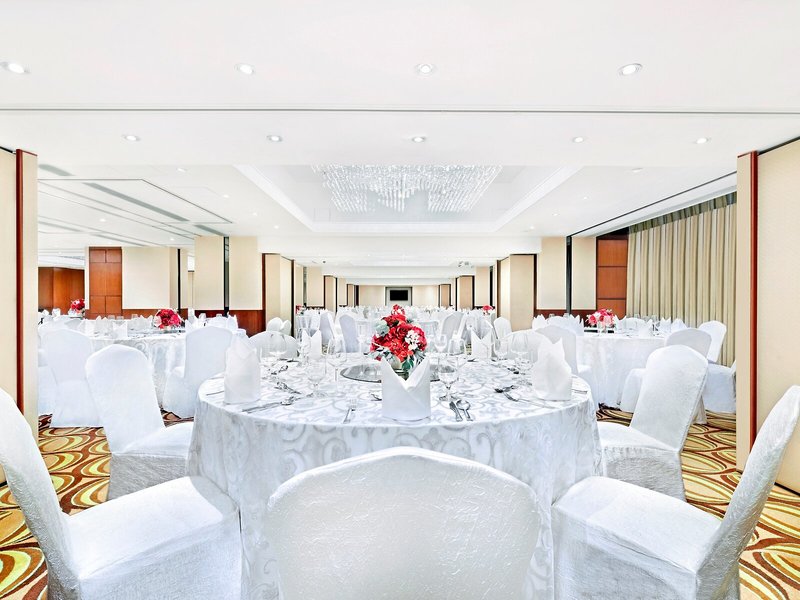 Harbour Plaza 8 Degrees 12 - Restaurant