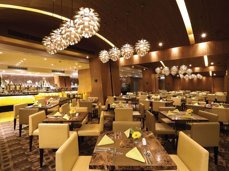 Harbour Plaza 8 Degrees 14 - Restaurant