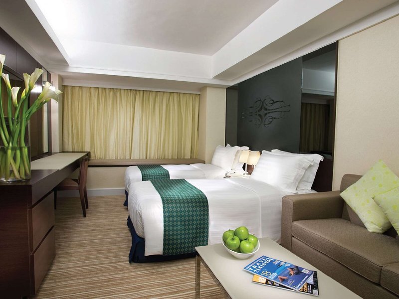 Harbour Plaza 8 Degrees 28 - Room Example