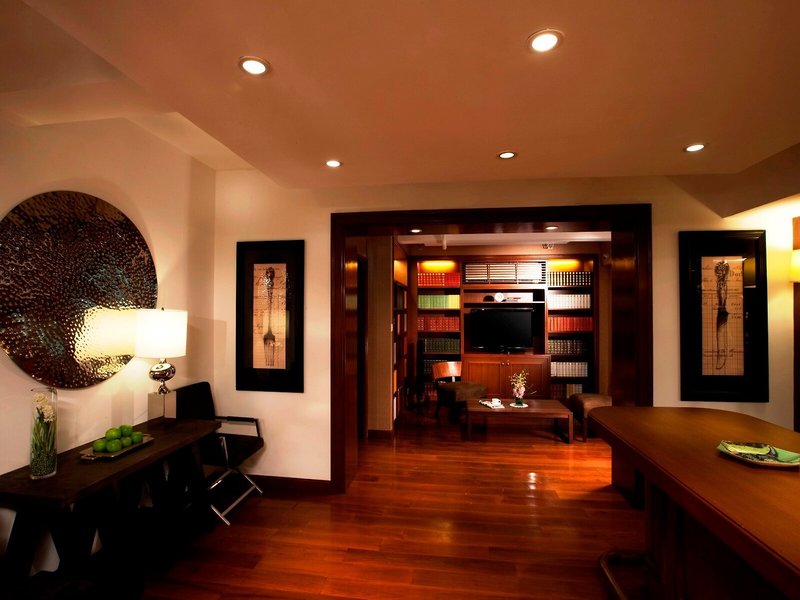 Xi Hotel 13