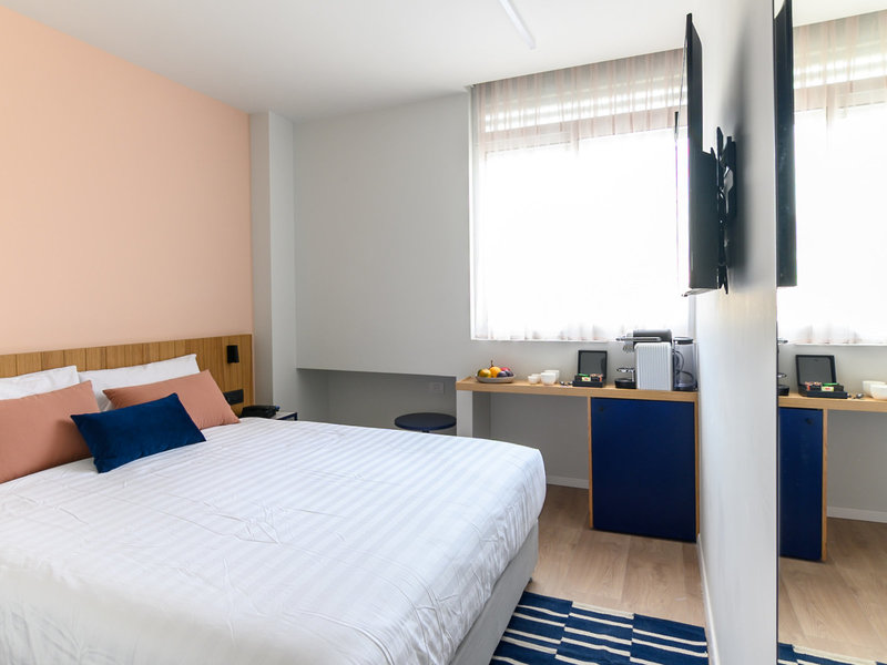 Artist Hotel Tel Aviv 18