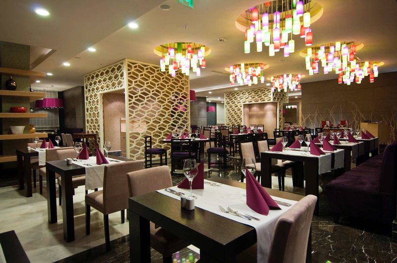 Ramada Plaza Antalya 6