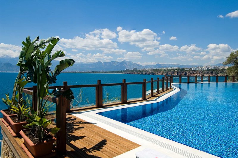 Ramada Plaza Antalya 11