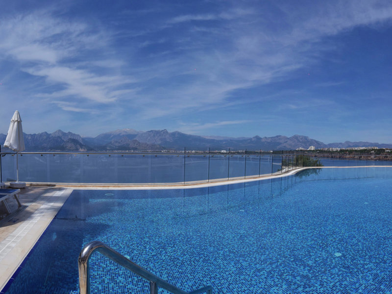 Ramada Plaza Antalya 2