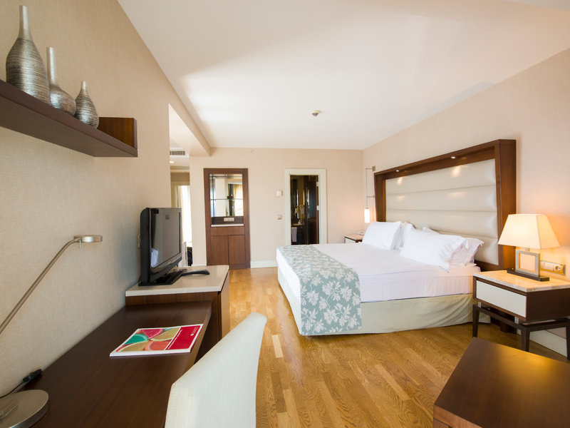 Ramada Plaza Antalya 22