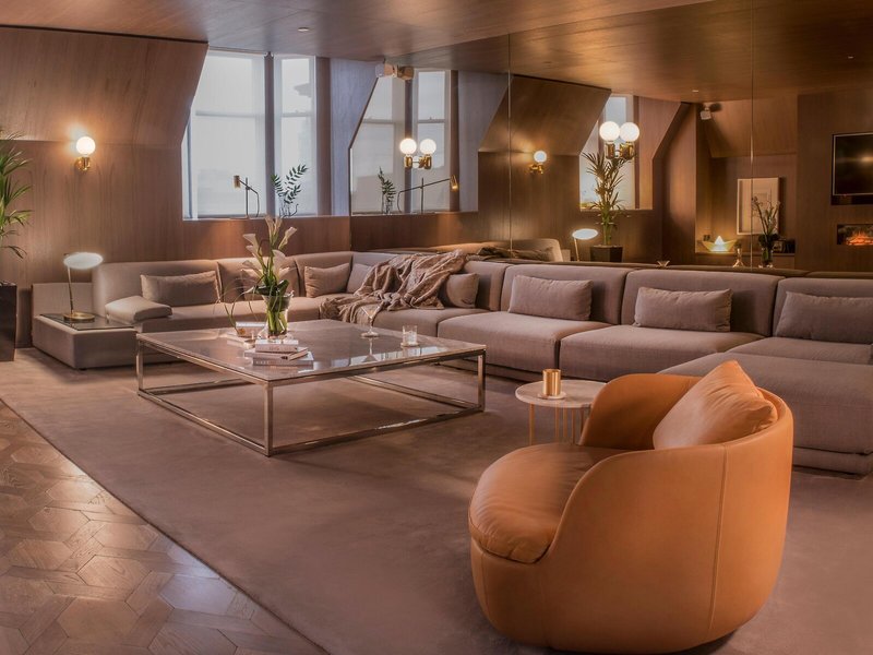 Blythswood Square 13