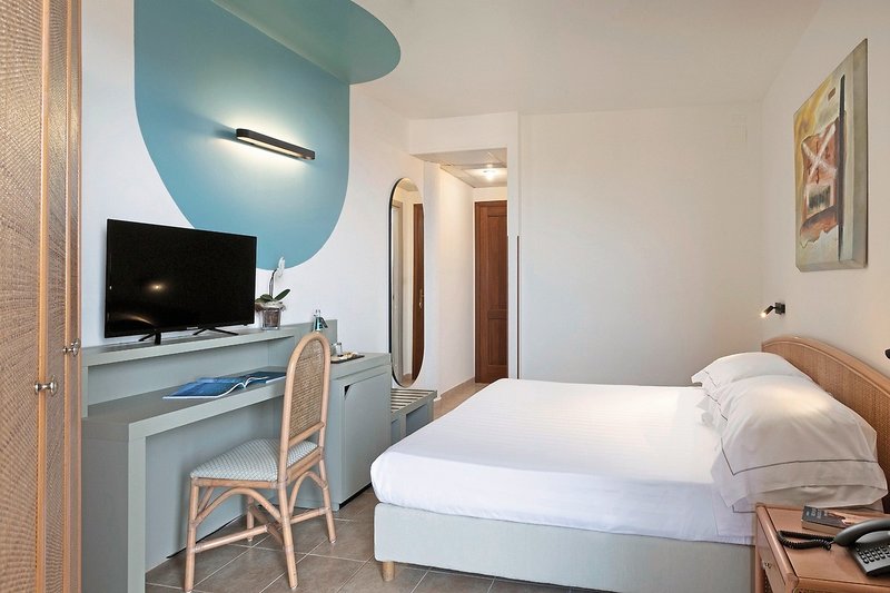 Rina Hotel 18
