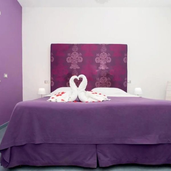 Emily Suites 29