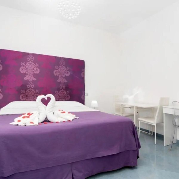 Emily Suites 32