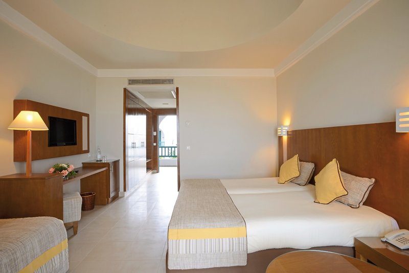 Vincci Helios Beach 16