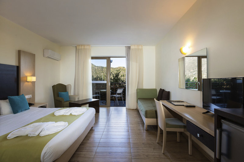 Filion Suites Resort & Spa 11