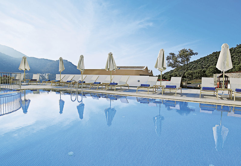 Filion Suites Resort & Spa 1