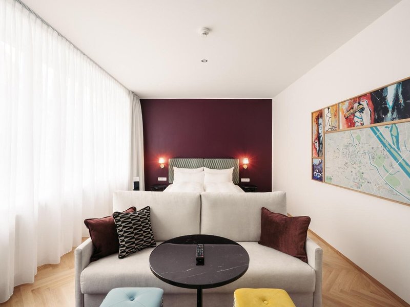Hotel Schani Salon 13