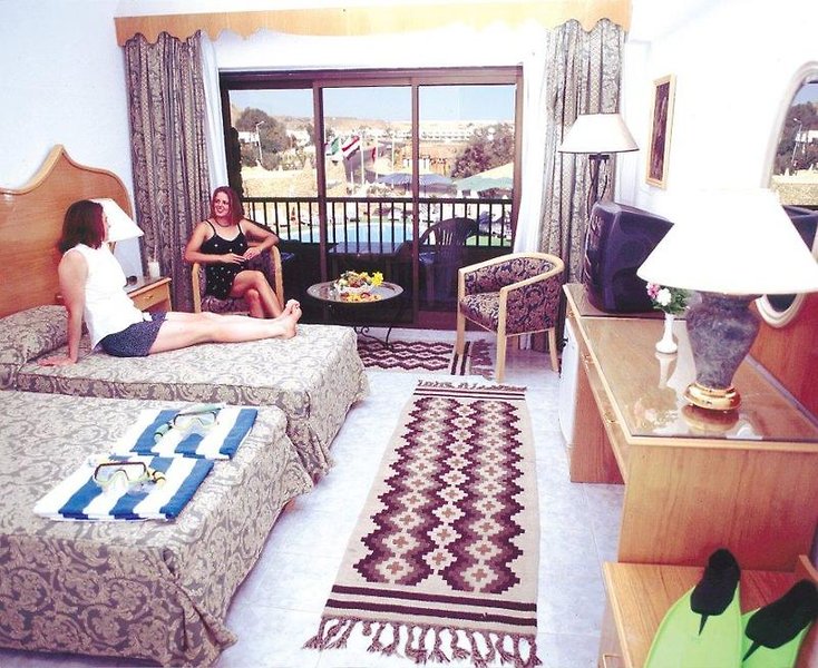 Turquoise Beach Hotel  3