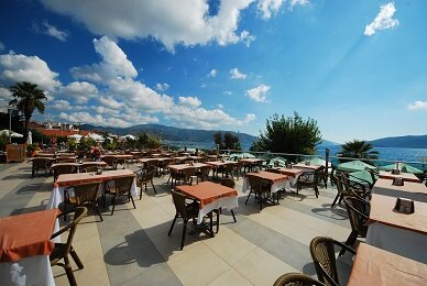 Pasa Beach Hotel 9