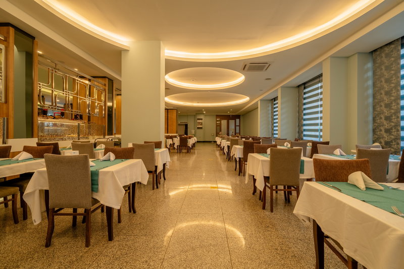 Pasa Beach Hotel 8