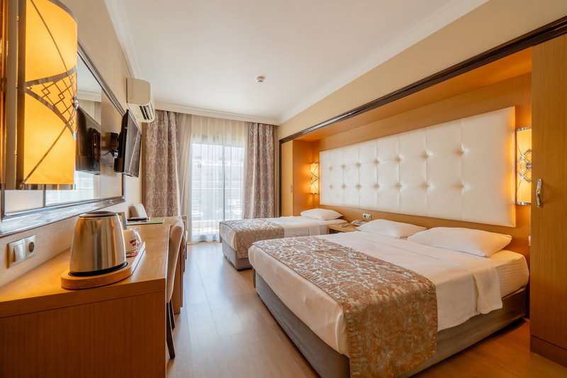 Pasa Beach Hotel 17