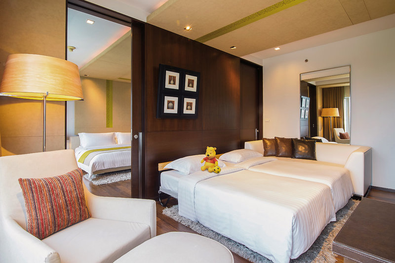 Pathumwan Princess 12