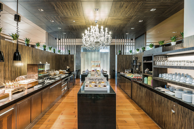 Pathumwan Princess 13