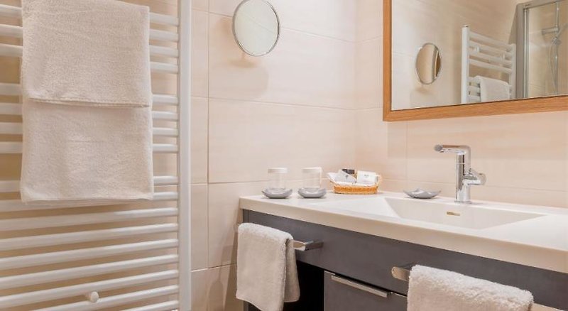 Hotel Garni Jakober 1