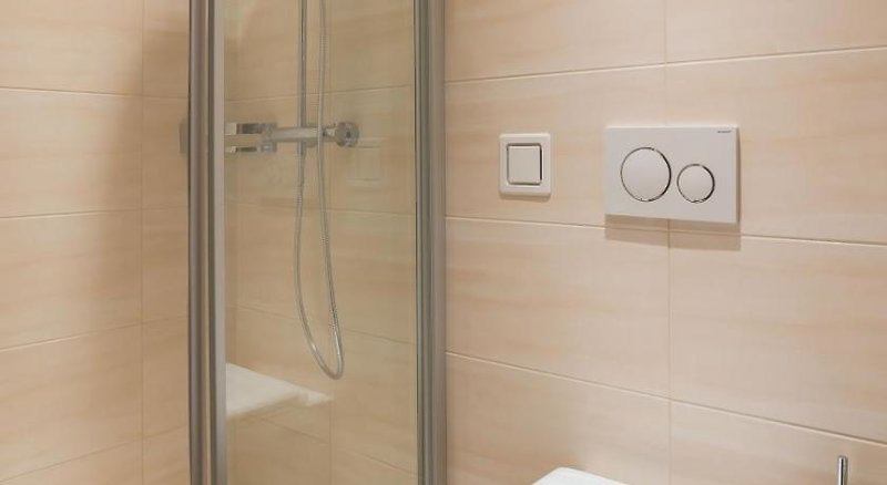 Hotel Garni Jakober 3