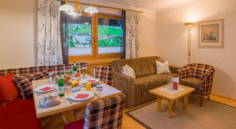 Hotel Garni Jakober 4