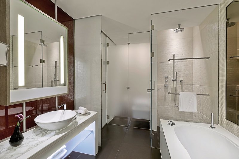 Yas Hotel Abu Dhabi  3