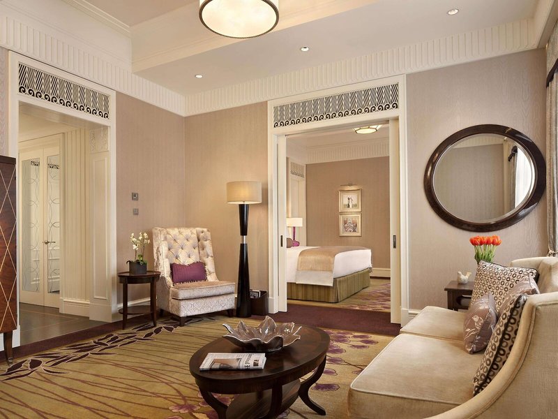 Fairmont Peace Hotel 36