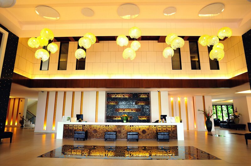 Peach Hill Resort & Spa 8