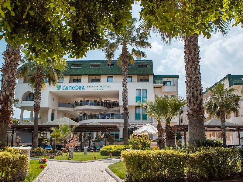 L'Ancora Beach 3