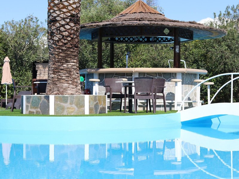 Pegasus 12 - Outdoor Pool