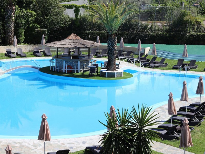 Pegasus 15 - Outdoor Pool