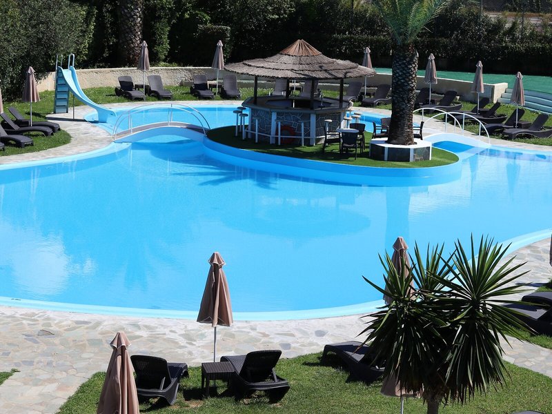 Pegasus 16 - Outdoor Pool