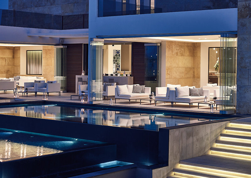 Pelagos Suites Hotel 12