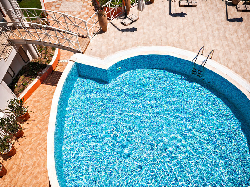 The Pelican Beach Resort & SPA 10