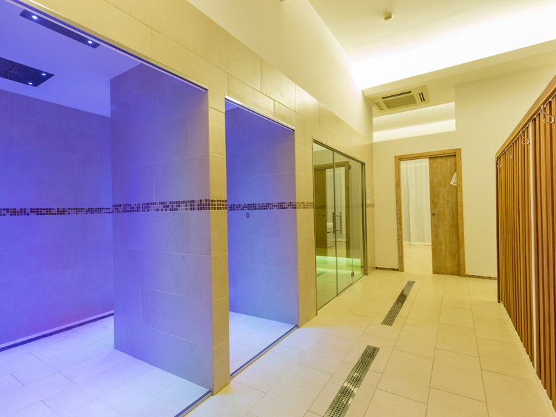 The Pelican Beach Resort & SPA 23