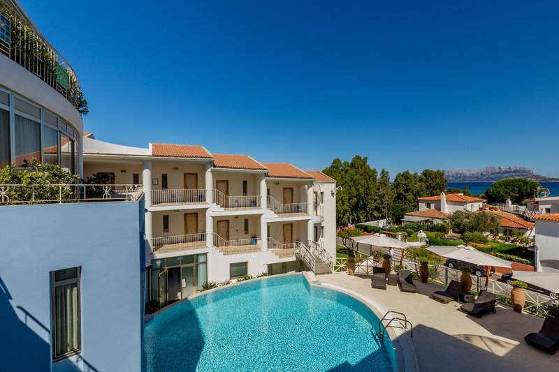 The Pelican Beach Resort & SPA 1